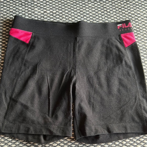 Fila bicycle shorts - Picture 1 of 4